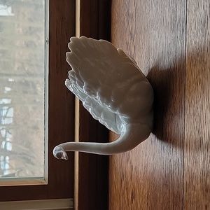 Lladro White Swan